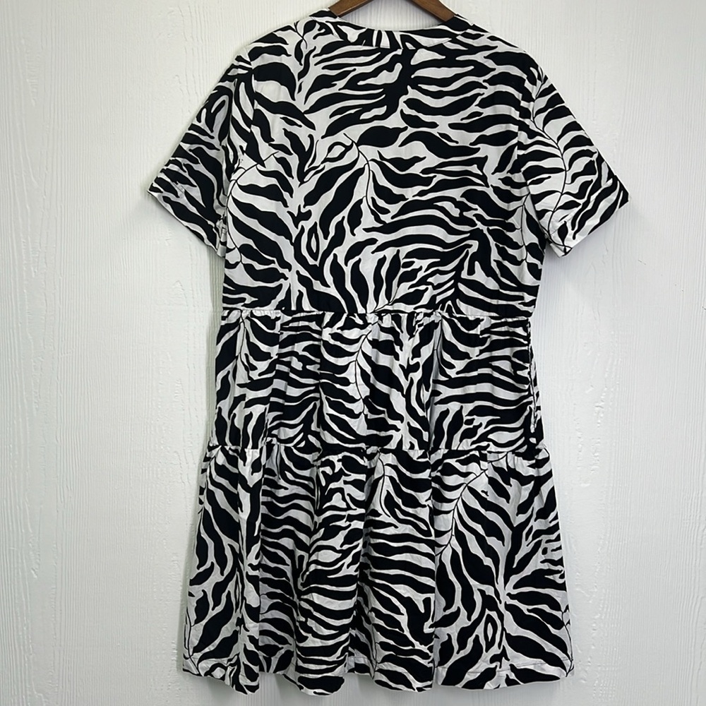 Chicos - Poplin Black And White Palm Print V Neck Short Sleeve Dress Size 14 - Picture 10 of 11